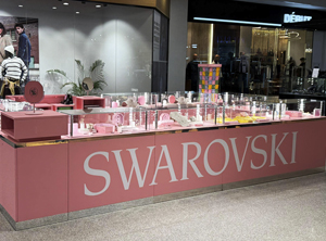 Swarovski Dordoi Plaza